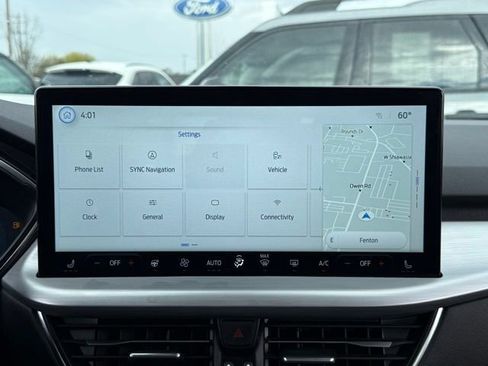 Used 2024 Ford Escape Platinum image 27