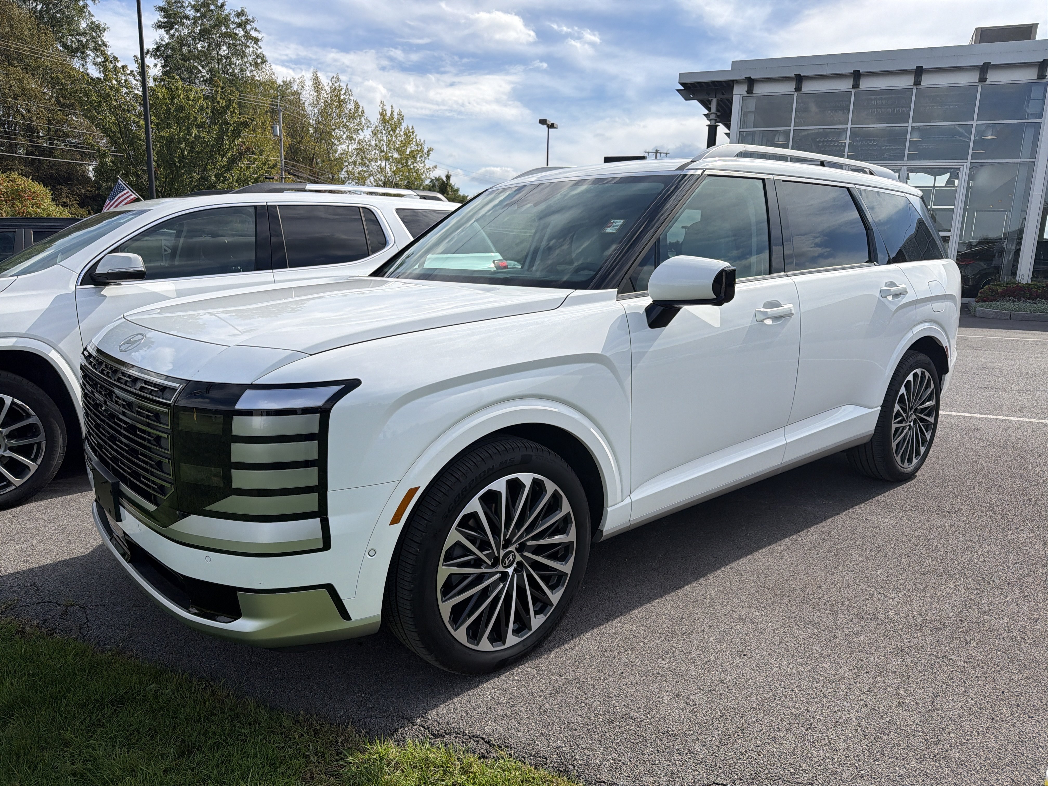 Used 2026 Hyundai Palisade Calligraphy AWD/4WD image 4