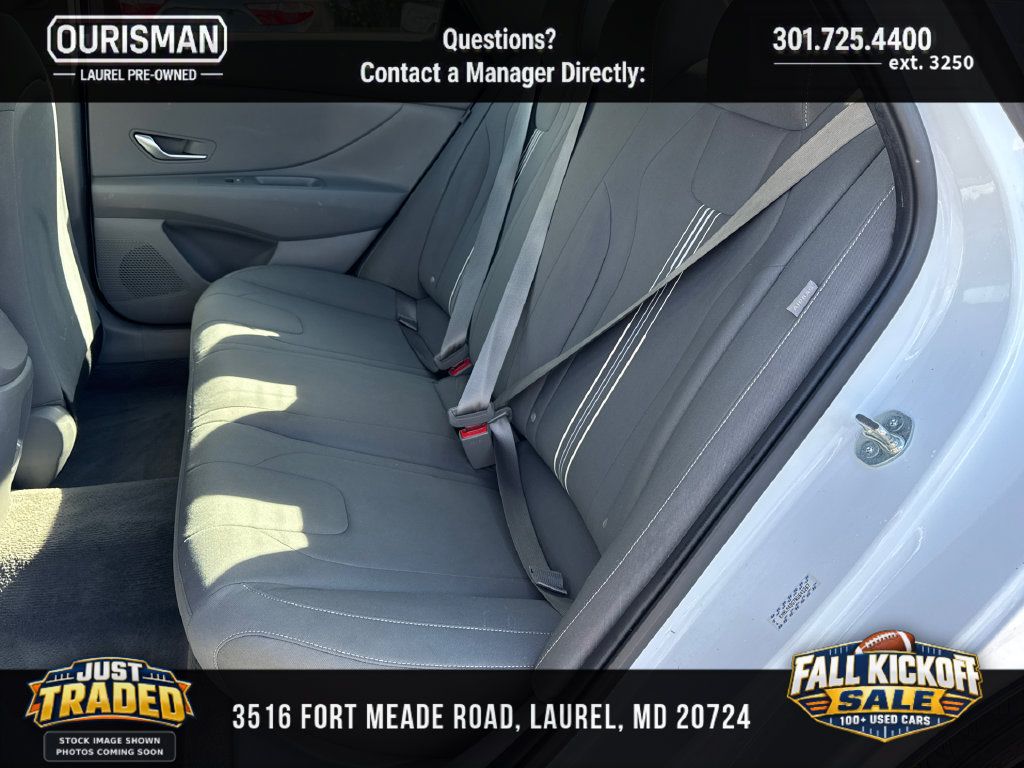 Used 2024 Hyundai Elantra SEL FWD image 18