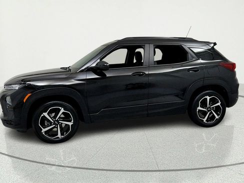 Certified 2023 Chevrolet TrailBlazer RS AWD/4WD image 2