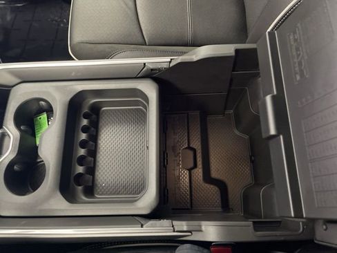 New 2026 RAM 3500 Laramie AWD/4WD image 45