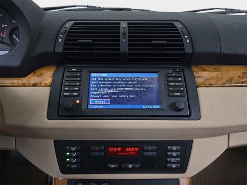 Used 2003 BMW X5 3.0i image 22