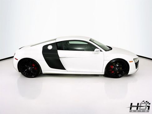 Used 2015 Audi R8 V10 AWD/4WD image 5