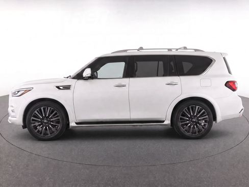 Used 2020 INFINITI QX80 Limited w/ All-Season Package AWD/4WD image 2