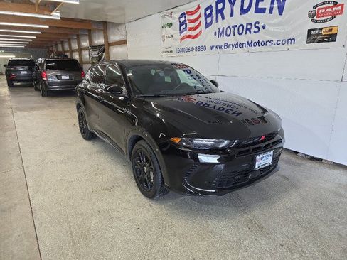 Used 2024 Dodge Hornet R/T Plus w/ Tech Pack Plus w/o Parking image 2