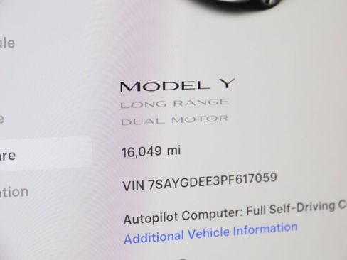 Used 2023 Tesla Model Y Long Range image 34