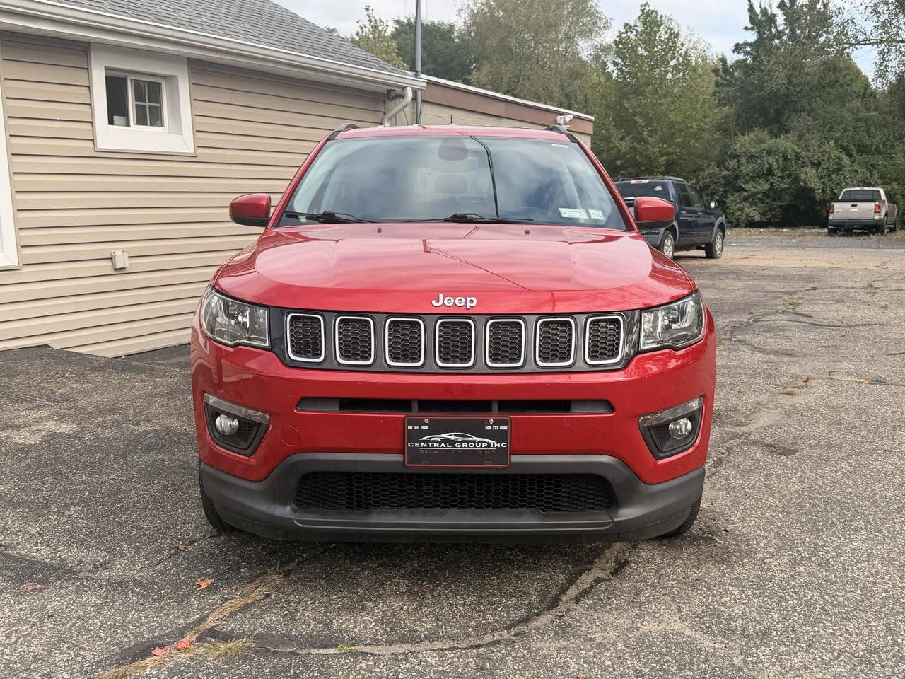 Used 2018 Jeep Compass Latitude AWD/4WD image 9