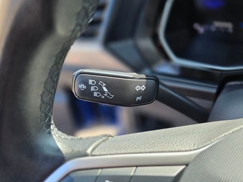 Used 2024 Volkswagen Jetta SE FWD image 34