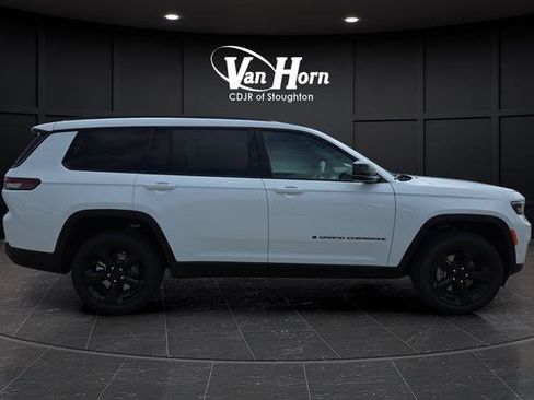 New 2025 Jeep Grand Cherokee L Limited w/ Luxury Tech Group II image 2