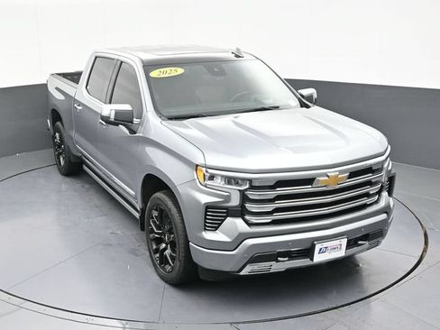 Used 2025 Chevrolet Silverado 1500 High Country AWD/4WD image 74
