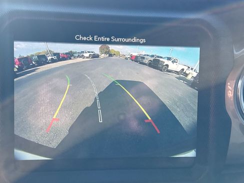 Used 2018 Jeep Wrangler Unlimited Sahara image 18