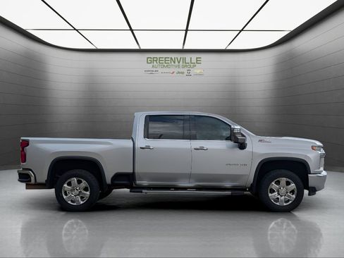 Used 2020 Chevrolet Silverado 2500 LTZ image 10