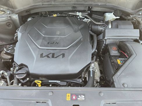 Certified 2025 Kia Telluride SX Prestige X-Line AWD/4WD image 32