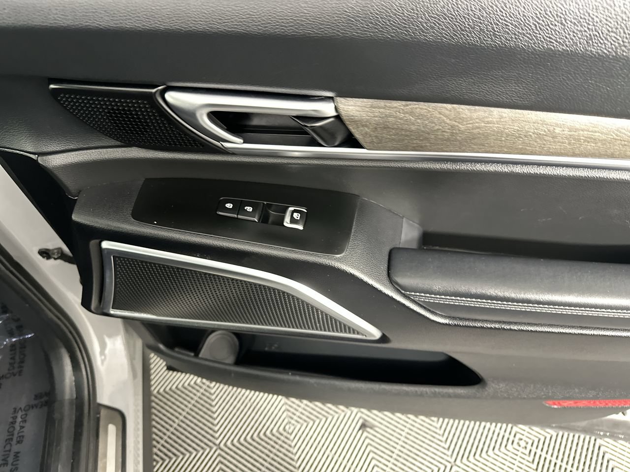 Certified 2022 Kia Telluride SX w/ SX Prestige Package AWD/4WD image 22