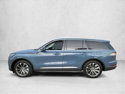 Used 2025 Lincoln Aviator Reserve w/ Illumination Package AWD/4WD image 8