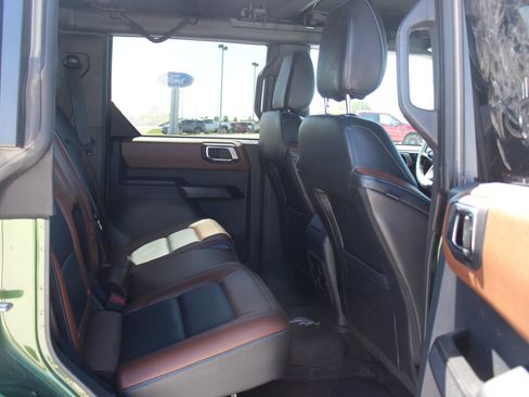 Used 2024 Ford Bronco Outer Banks AWD/4WD image 24