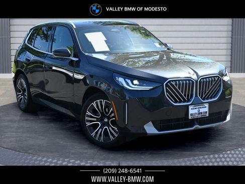 Certified 2026 BMW X3 xDrive30 w/ Convenience Package AWD/4WD image 1