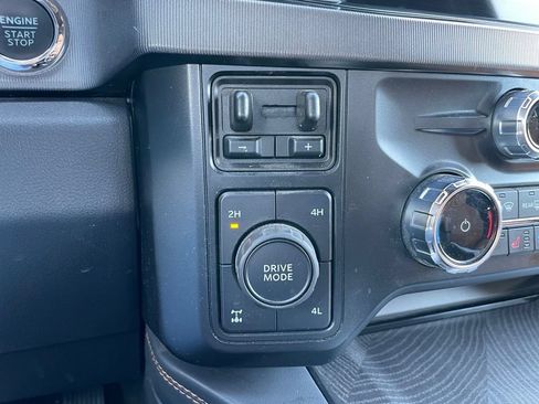 Used 2024 Ford F250 Platinum AWD/4WD image 12