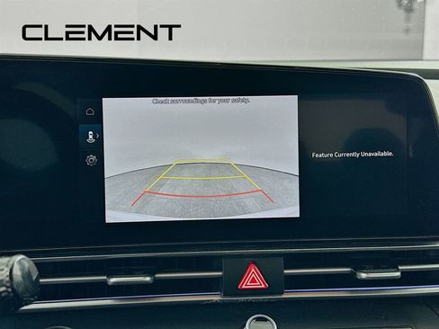 Used 2025 Hyundai Elantra SEL image 20