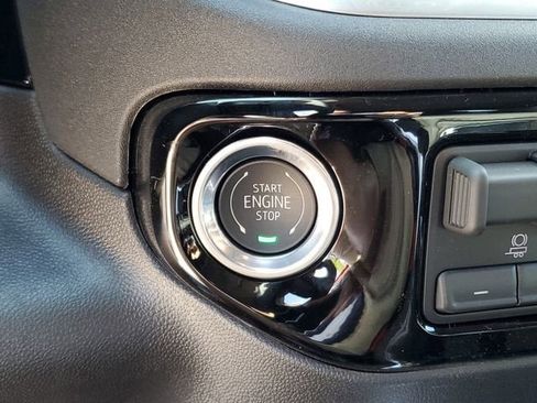 New 2026 GMC Sierra 1500 SLT image 27