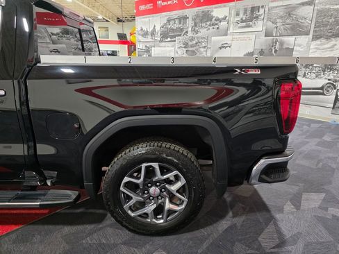 Used 2024 GMC Sierra 1500 SLT w/ SLT Premium Plus Package image 7