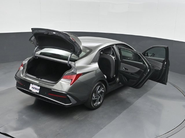 Used 2024 Hyundai Elantra Limited FWD image 51