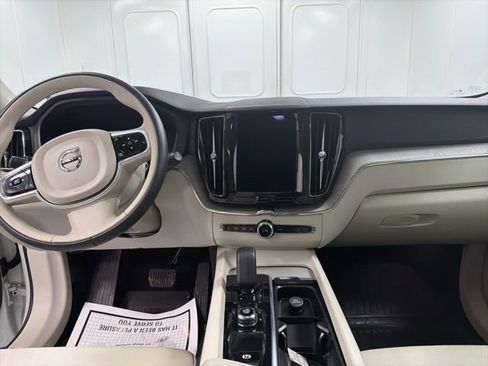 Used 2023 Volvo XC60 B5 Plus w/ Climate Package AWD/4WD image 26