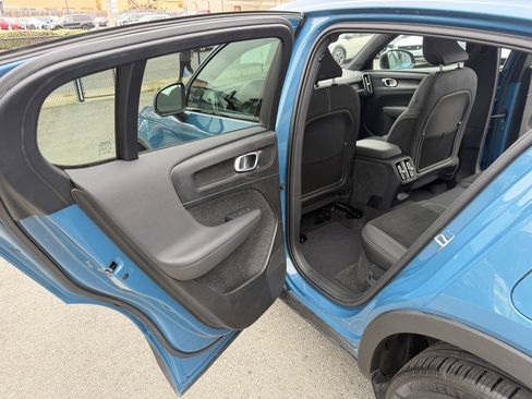 Used 2023 Volvo C40 P8 Recharge Plus AWD/4WD image 41