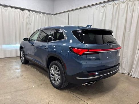 Used 2025 Buick Enclave Preferred FWD image 6