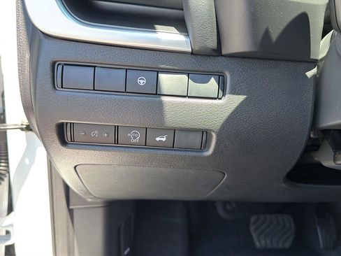 New 2026 Nissan Rogue SV w/ Cold Weather Package FWD image 19