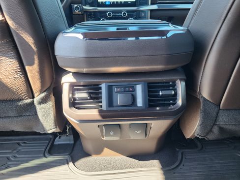 Used 2025 Ford F150 King Ranch w/ FX4 Off-Road Package image 18