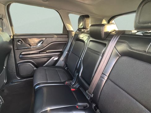 Used 2021 Lincoln Corsair Reserve AWD/4WD image 19