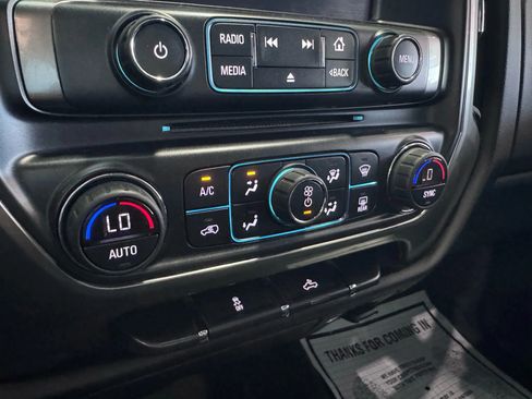 Used 2018 Chevrolet Silverado 1500 LT w/ LT Eassist Package image 26