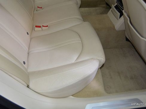 Used 2014 Audi A8 L TDI w/ Premium Package image 29