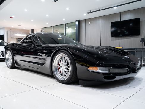 Used 2003 Chevrolet Corvette Z06 w/ Memory Package, 3 Drivers RWD image 26