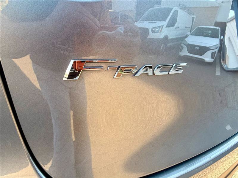 Used 2018 Jaguar F-PACE Prestige AWD/4WD image 34