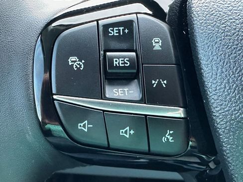 Used 2025 Ford Escape Base image 11