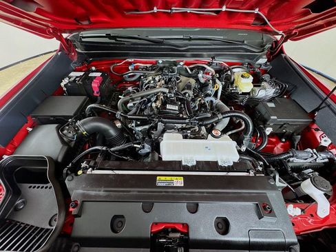 Certified 2026 Toyota Tacoma SR5 AWD/4WD image 24