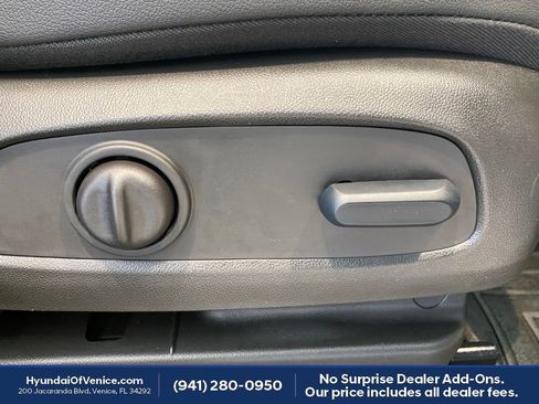 Used 2022 Buick Encore GX Essence w/ Experience Buick Package FWD image 52