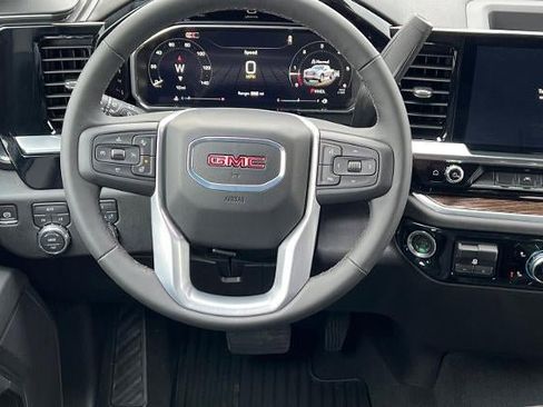 New 2026 GMC Sierra 1500 SLE w/ Preferred Package image 15