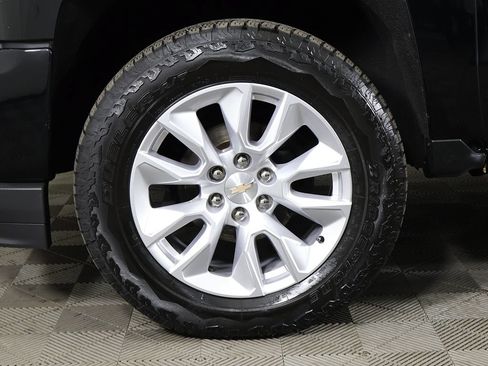 Used 2016 Chevrolet Silverado 1500 High Country w/ High Country Premium Package AWD/4WD image 21