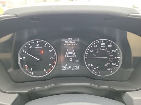 Used 2024 Subaru Crosstrek 2.0i Premium image 12