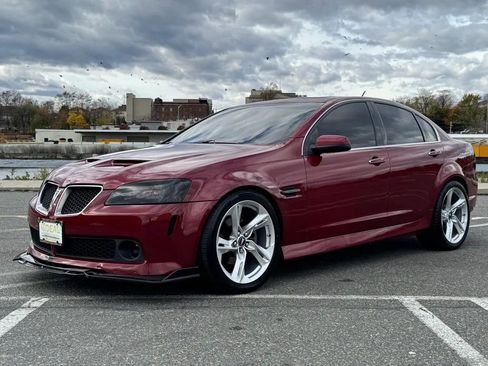Used 2009 Pontiac G8 GT w/ Premium Package image 3