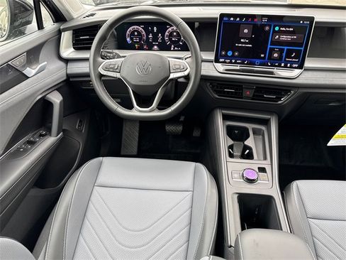 New 2026 Volkswagen Tiguan SE image 20