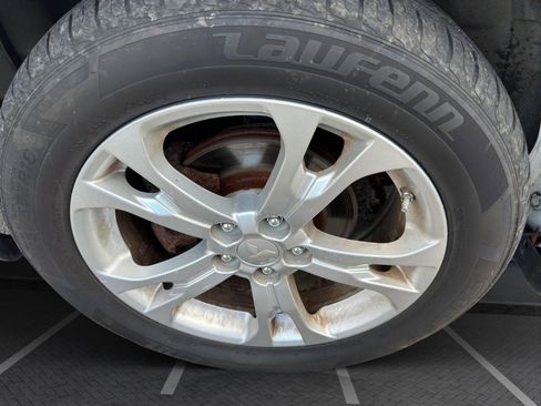 Used 2014 Mitsubishi Outlander GT AWD/4WD image 9
