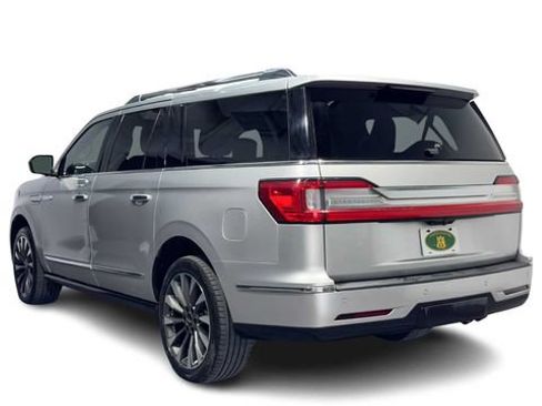 Used 2019 Lincoln Navigator L Select RWD image 4