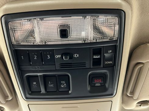 Used 2016 Toyota 4Runner Limited image 28