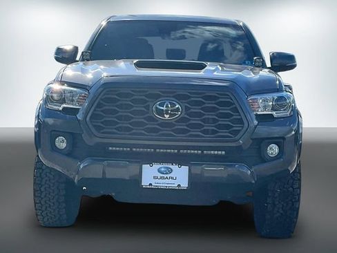 Used 2020 Toyota Tacoma TRD Sport AWD/4WD image 2