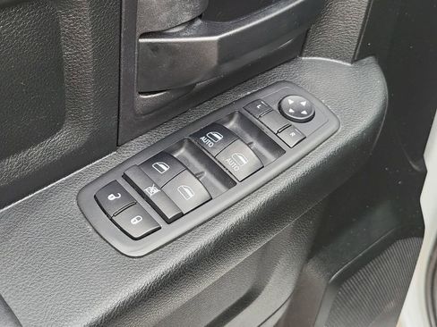 Used 2018 RAM 1500 Express w/ Express Value Package RWD image 22