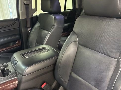Used 2016 GMC Yukon SLT w/ Open Road Package AWD/4WD image 15